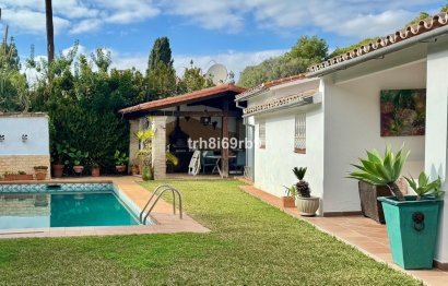 Resale - House - Detached Villa - Estepona - Atalaya