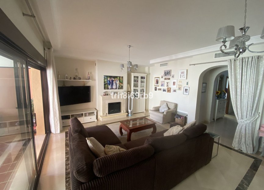 Resale - House - Townhouse - Estepona - Estepona Centro