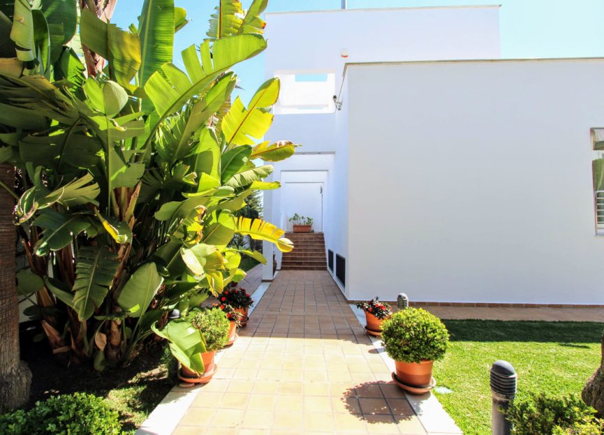 Reventa - House - Detached Villa - Marbella - San Pedro De Alcantara