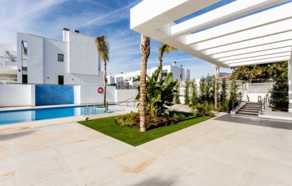 Resale - House - Semi-Detached House - Marbella - Guadalmina Alta