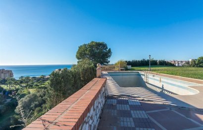 Resale - House - Detached Villa - Benalmádena - Benalmadena Costa