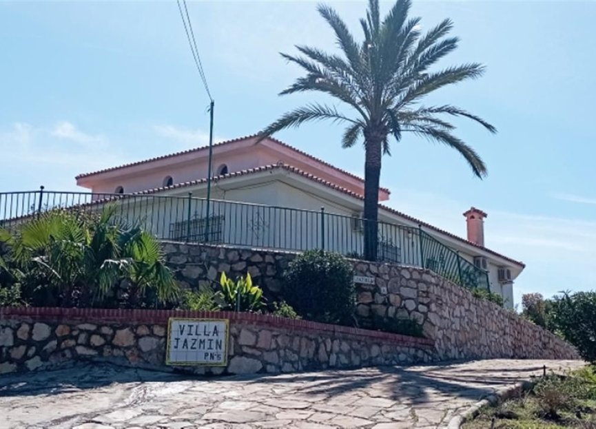 Reventa - House - Detached Villa - Benalmádena - Benalmadena Costa