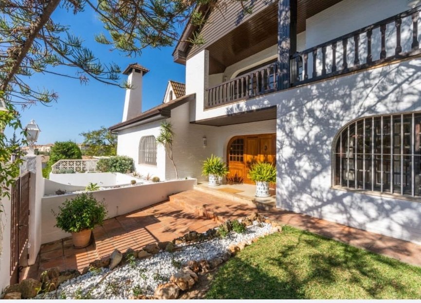 Resale - House - Detached Villa - Marbella - Marbella Centro