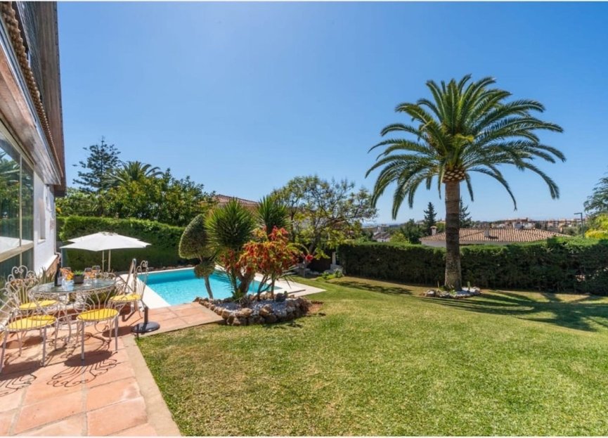 Resale - House - Detached Villa - Marbella - Marbella Centro