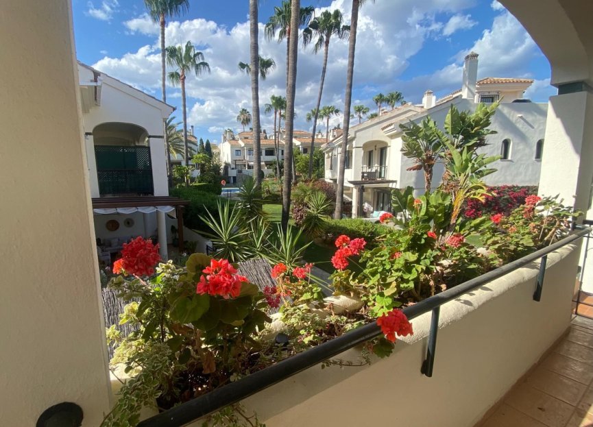 Resale - House - Townhouse - Estepona - Estepona Centro