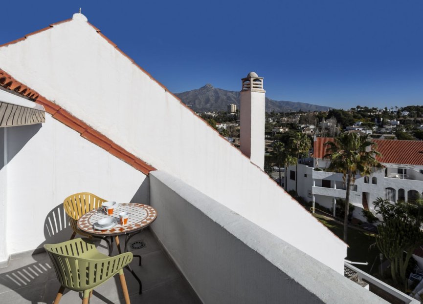 Resale - Apartment - Penthouse - Marbella - Nueva Andalucia