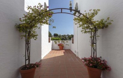 Resale - Apartment - Penthouse - Marbella - Nueva Andalucia