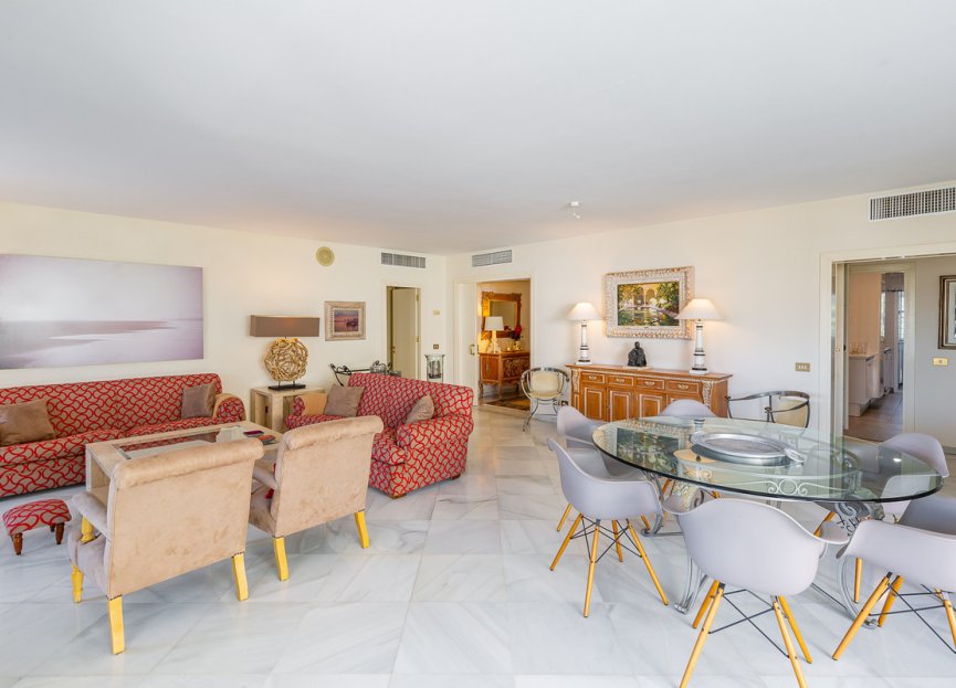 Resale - Apartment - Penthouse - Marbella - Puerto Banús