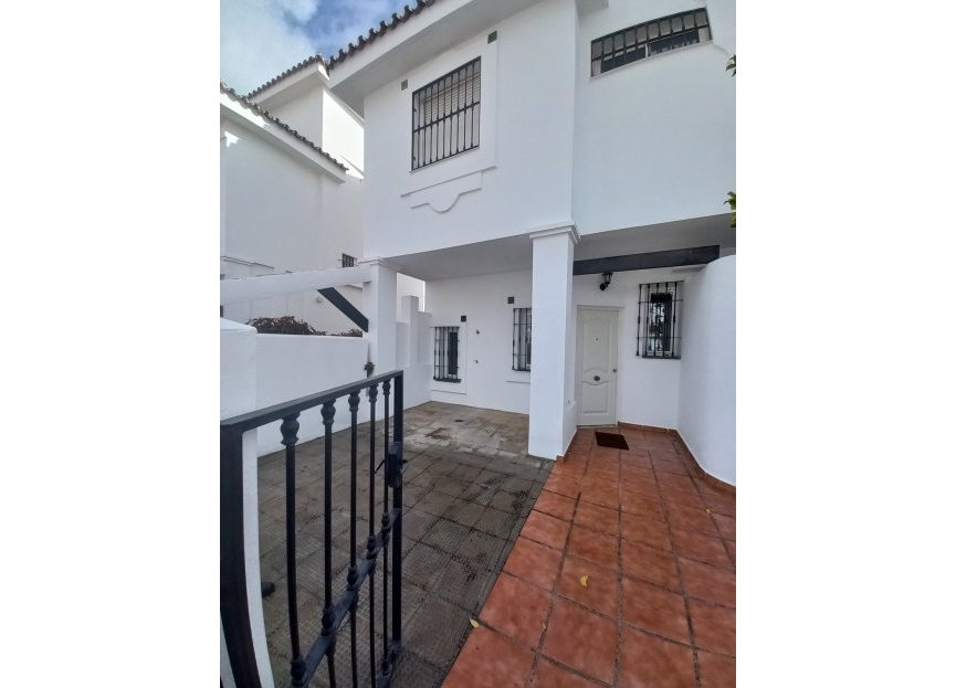 Resale - House - Townhouse - Marbella - Nueva Andalucia