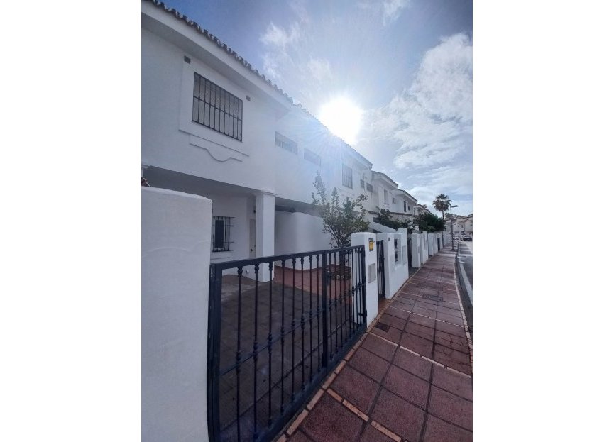 Resale - House - Townhouse - Marbella - Nueva Andalucia