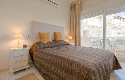 Resale - Apartment - Middle Floor Apartment - Marbella - Nueva Andalucia