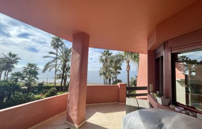 Resale - Apartment - Middle Floor Apartment - Estepona - Estepona Centro