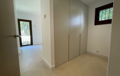 Resale - Apartment - Ground Floor Apartment - Marbella - Nueva Andalucia