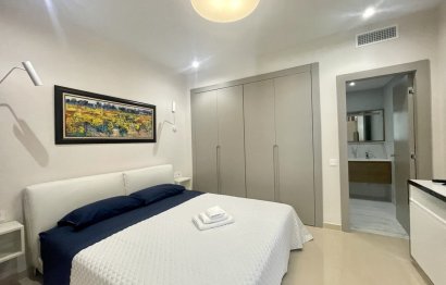 Resale - Apartment - Ground Floor Apartment - Marbella - Puerto Banús