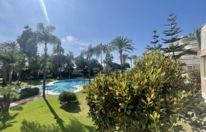 Resale - Apartment - Ground Floor Apartment - Marbella - Puerto Banús