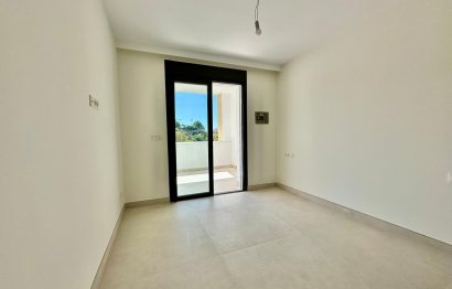 Resale - Apartment - Middle Floor Apartment - Benahavís - La Quinta