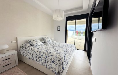 Resale - Apartment - Middle Floor Apartment - Estepona - Estepona Centro