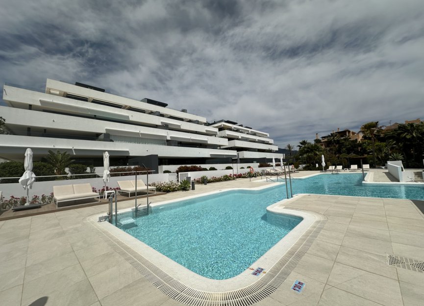 Resale - Apartment - Middle Floor Apartment - Estepona - Estepona Centro