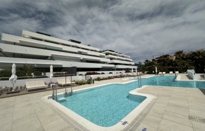 Resale - Apartment - Middle Floor Apartment - Estepona - Estepona Centro