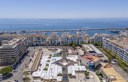 Resale - Apartment - Middle Floor Apartment - Marbella - Puerto Banús