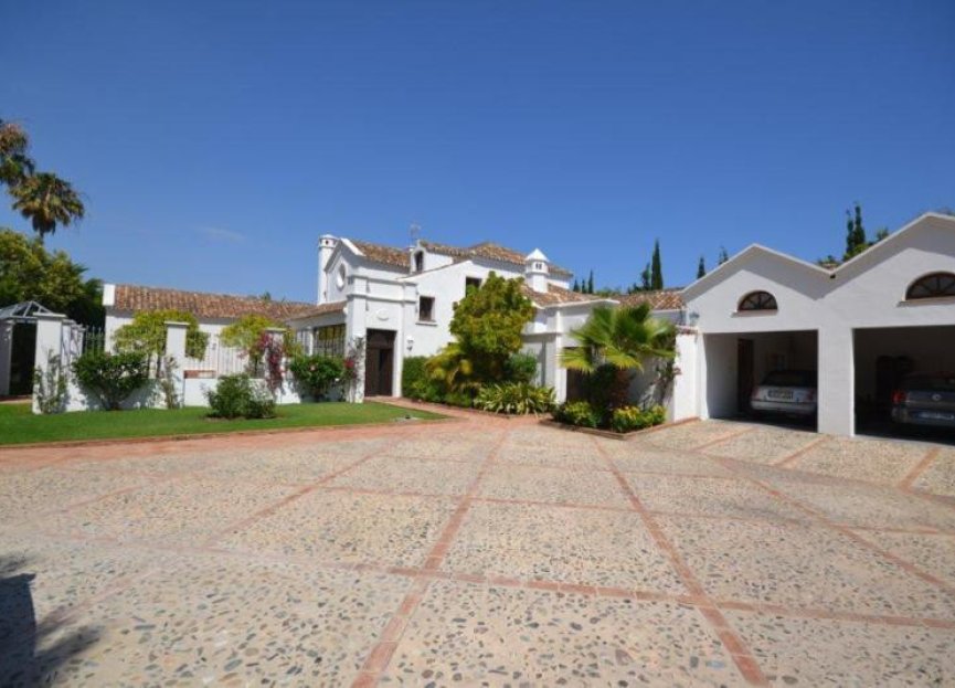 Reventa - House - Detached Villa - Marbella - Guadalmina Baja