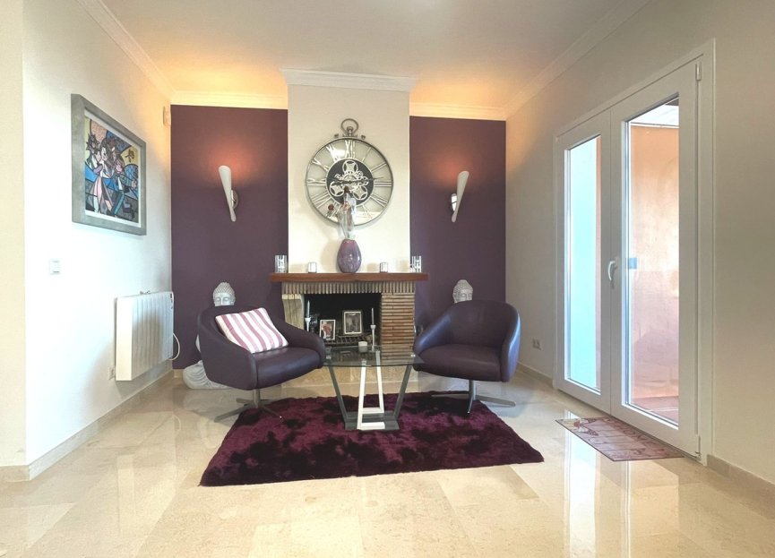 Resale - House - Townhouse - Marbella - Elviria