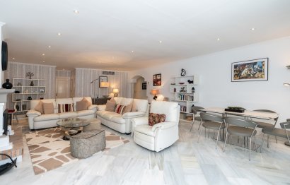 Resale - Apartment - Ground Floor Apartment - Marbella - Elviria