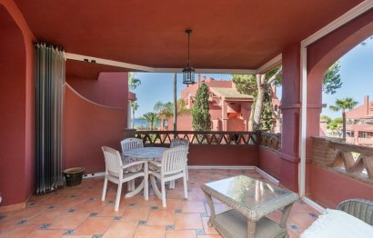 Resale - Apartment - Middle Floor Apartment - Marbella - Elviria