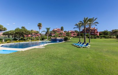 Resale - Apartment - Middle Floor Apartment - Marbella - Elviria