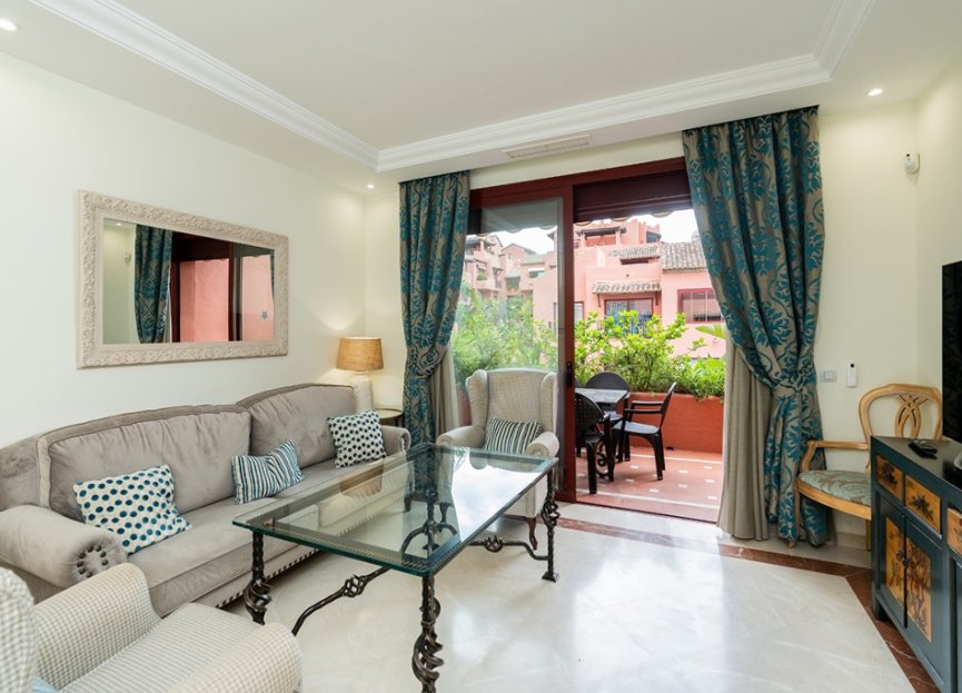 Resale - Apartment - Middle Floor Apartment - Marbella - Marbella Centro