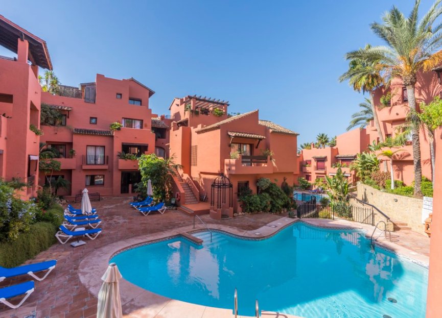 Resale - Apartment - Middle Floor Apartment - Marbella