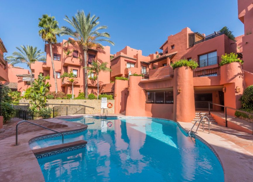 Resale - Apartment - Middle Floor Apartment - Marbella