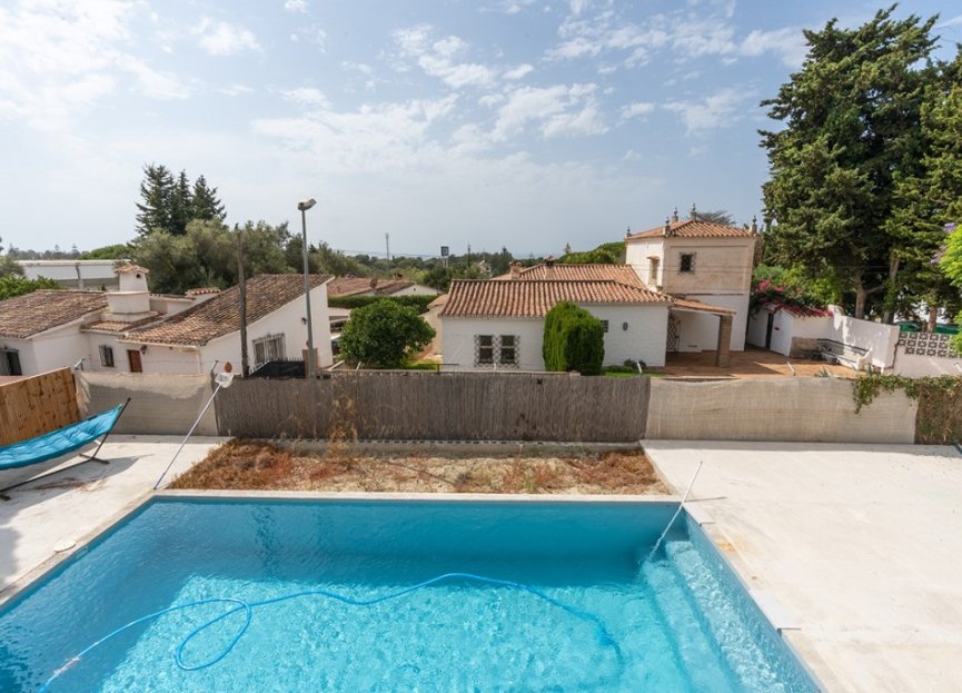 Resale - House - Detached Villa - Marbella - Marbella Centro