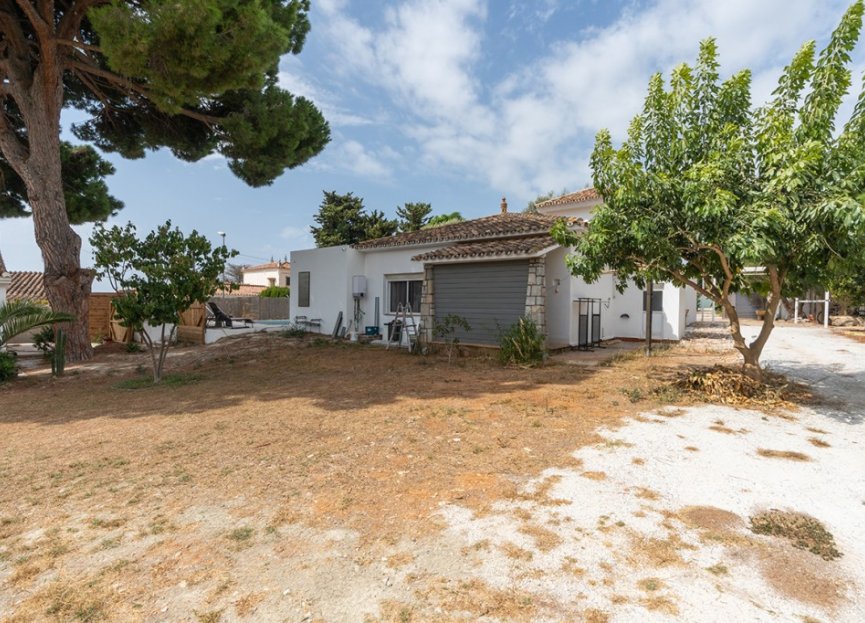 Resale - House - Detached Villa - Marbella - Marbella Centro