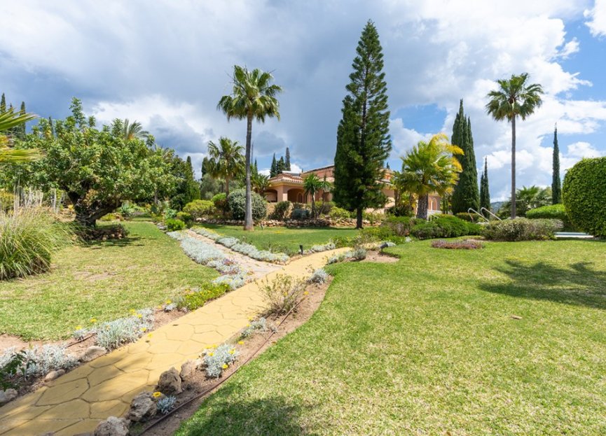 Reventa - House - Detached Villa - Marbella - Elviria