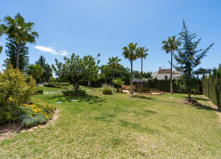 Reventa - House - Detached Villa - Marbella - Elviria