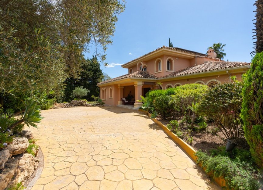 Reventa - House - Detached Villa - Marbella - Elviria