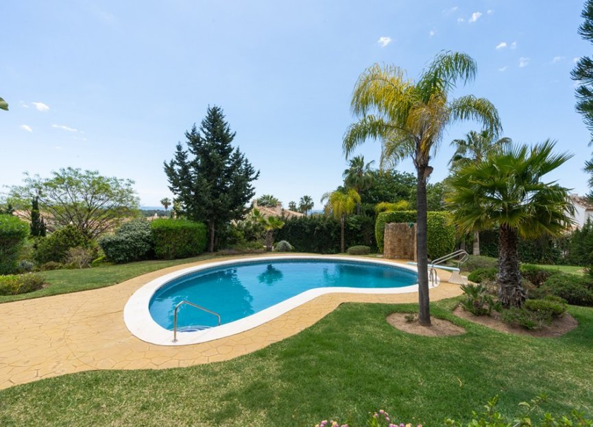 Resale - House - Detached Villa - Marbella - Elviria