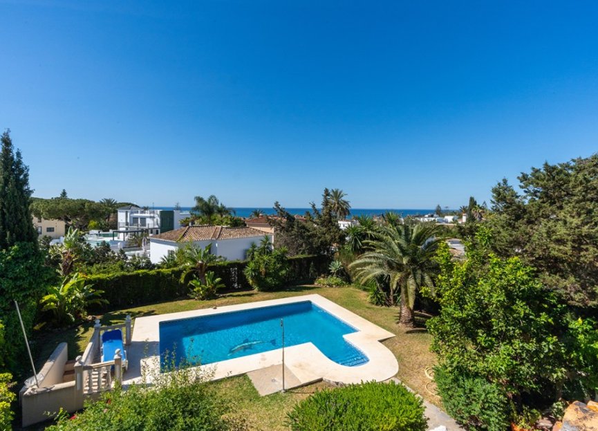 Resale - House - Detached Villa - Marbella - Marbesa