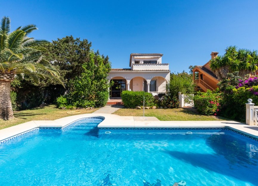 Resale - House - Detached Villa - Marbella - Marbesa