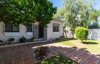 Resale - House - Detached Villa - Marbella - Marbesa