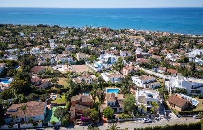 Resale - House - Detached Villa - Marbella - Marbesa