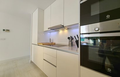 Resale - Apartment - Ground Floor Apartment - Estepona - Estepona Centro