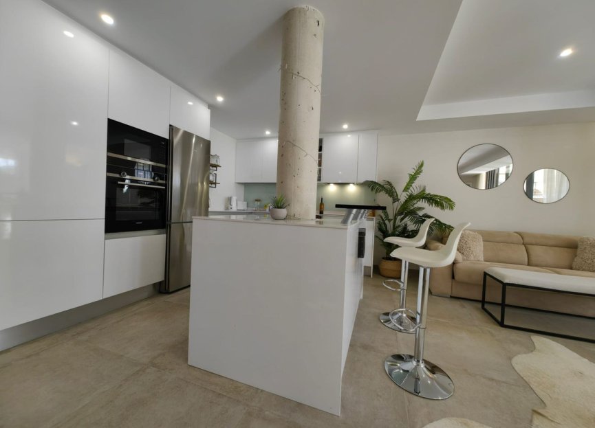 Resale - Apartment - Ground Floor Apartment - Estepona - Estepona Centro