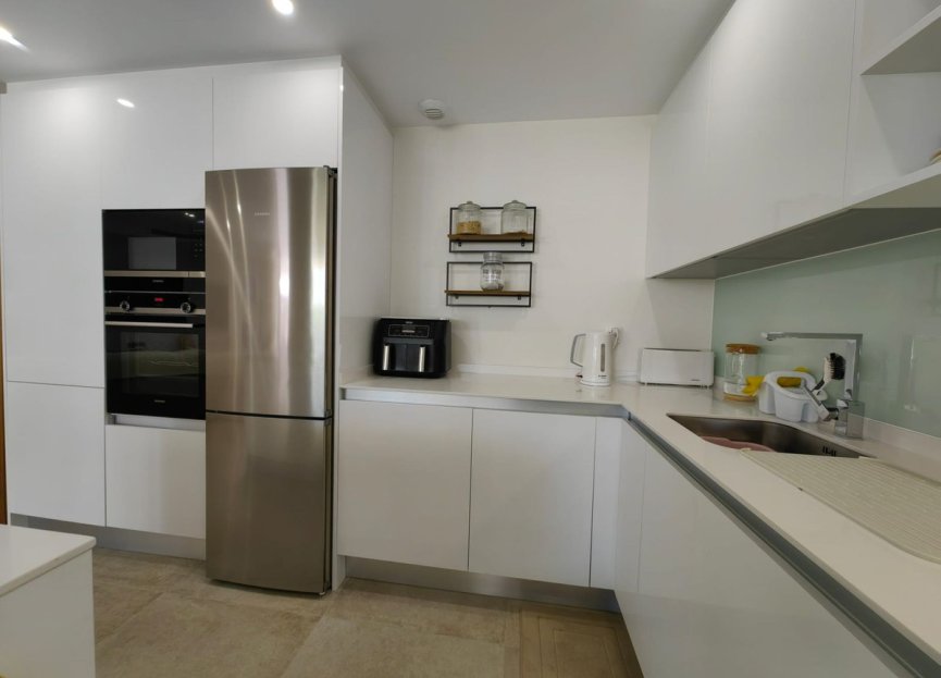 Resale - Apartment - Ground Floor Apartment - Estepona - Estepona Centro