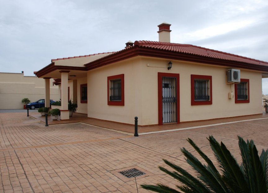 Reventa - House - Bungalow - Estepona - Estepona Centro