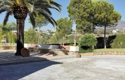 Resale - House - Detached Villa - Estepona - Estepona Centro