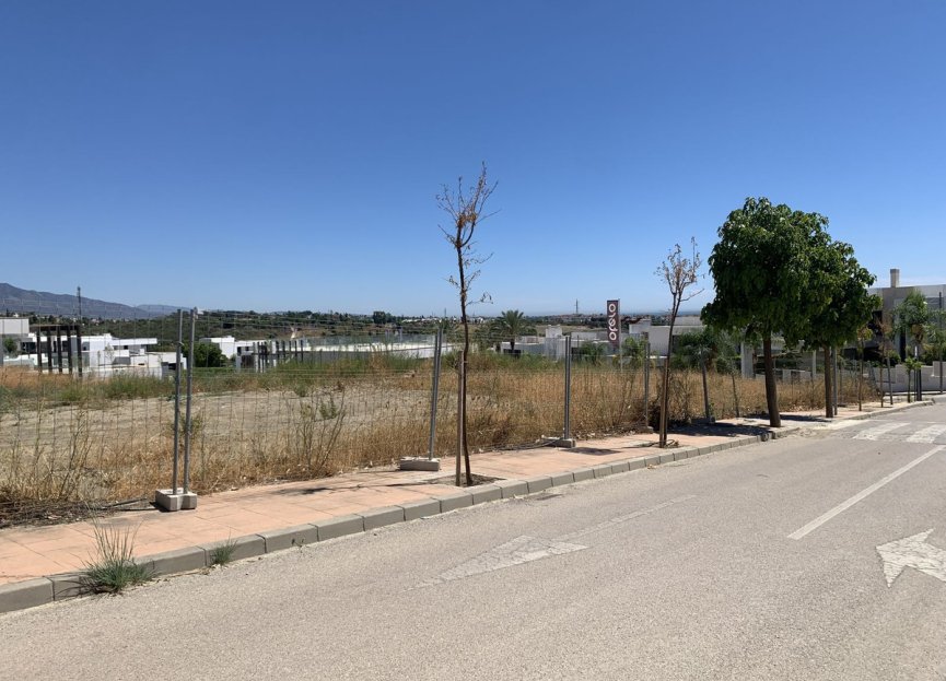 New Build - Plot - Residential Plot - Estepona - Cancelada