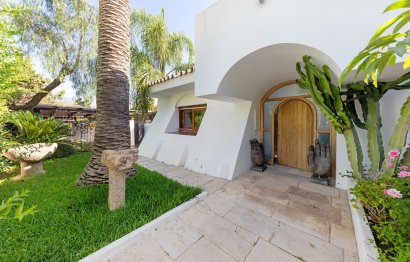 Reventa - House - Detached Villa - Marbella - Nueva Andalucia