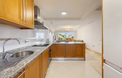 Reventa - Apartment - Middle Floor Apartment - Marbella - Nueva Andalucia